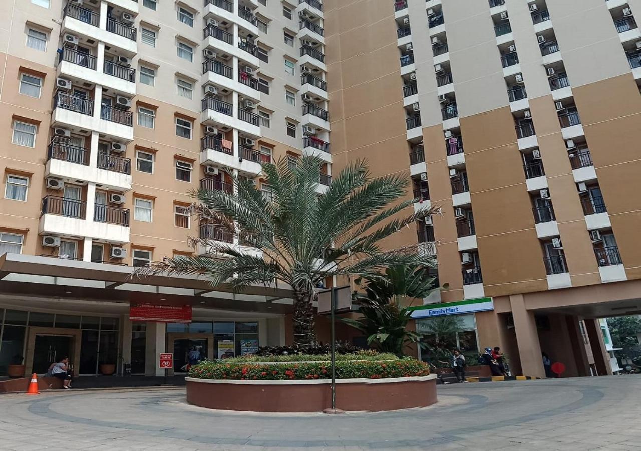 Sopian Apartemen Depok Extérieur photo