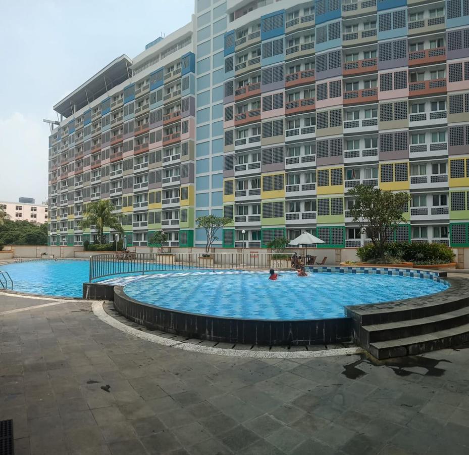 Sopian Apartemen Depok Extérieur photo